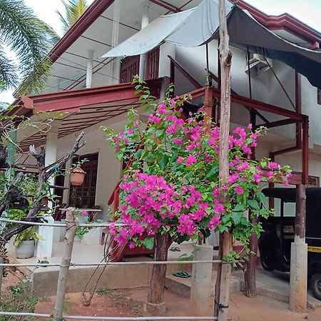 Yaluwa Tourist Rest & Cooking Class Anuradhapura Bagian luar foto